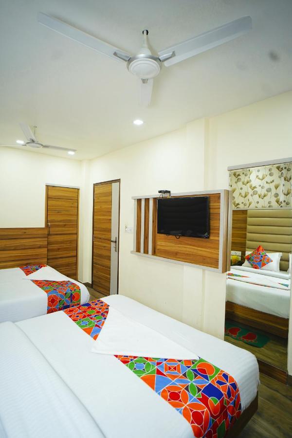 Hotel Delhi Darshan Deluxe-By Rsl Hospitality 뉴델리 외부 사진